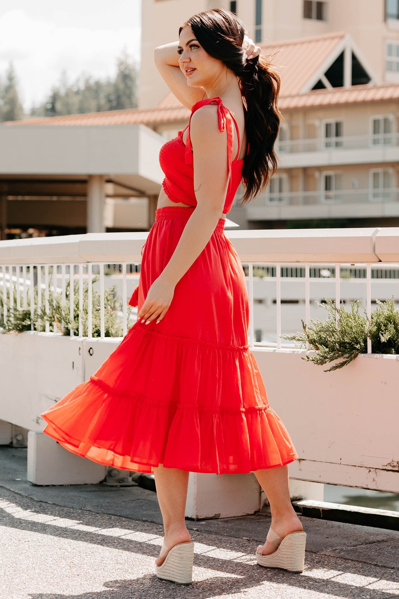 Soulful Glow Crop Top & Midi Skirt Set (Red)